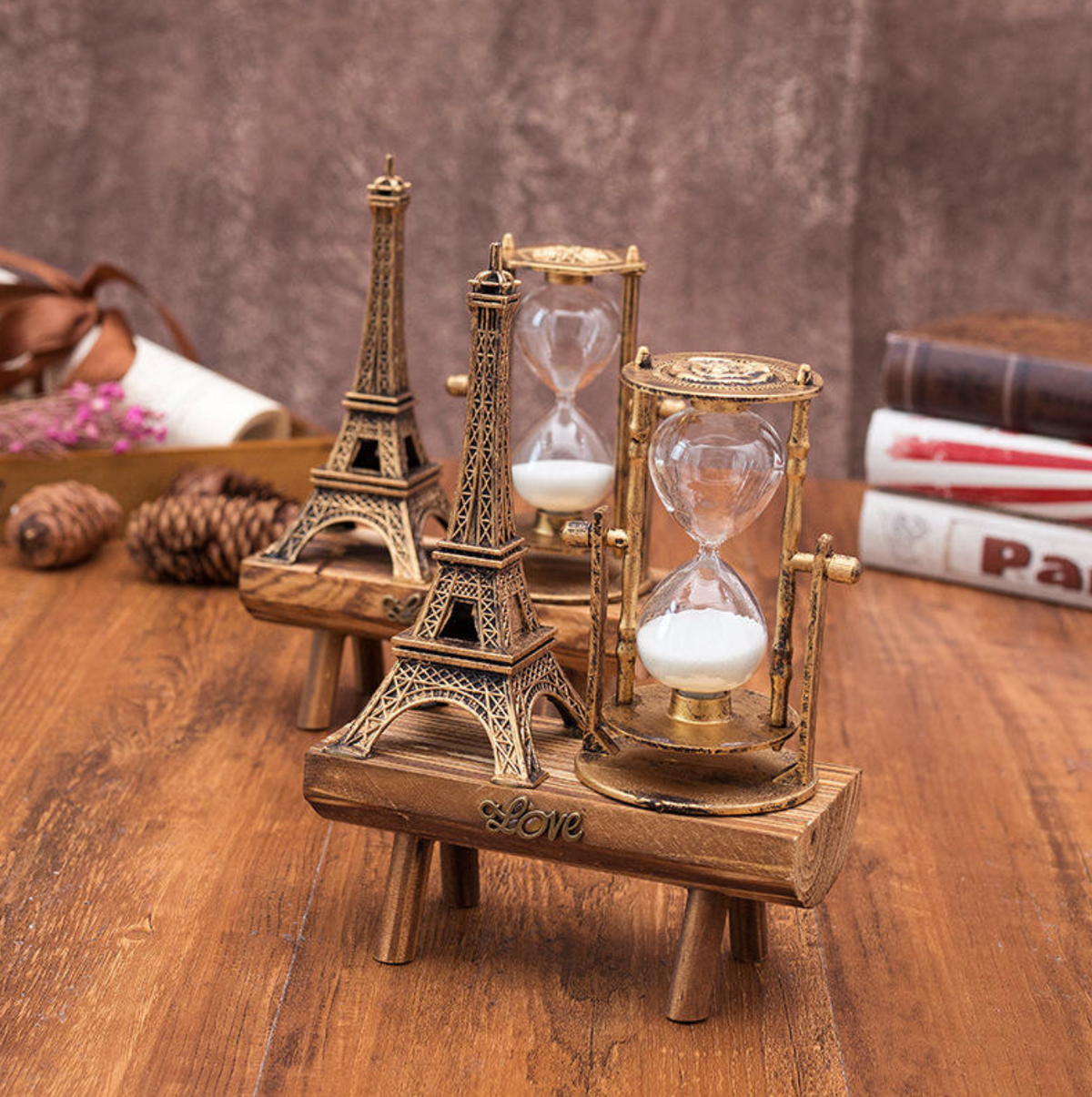 European Vintage Hourglass Décor