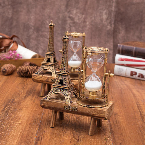 European Vintage Hourglass Décor