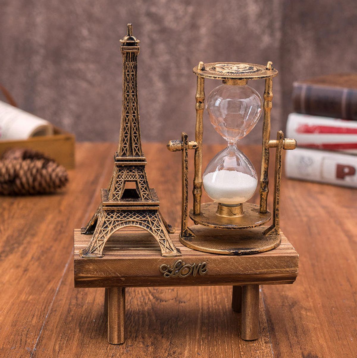 European Vintage Hourglass Décor